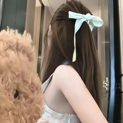 女服务员